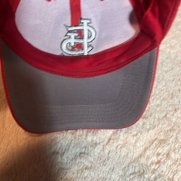 St. Louis cardinals hat - Picture 3 of 7